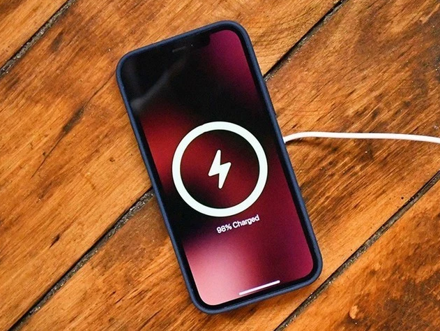 铜山苹果手机维修分享iPhone 12可以随便充电吗 