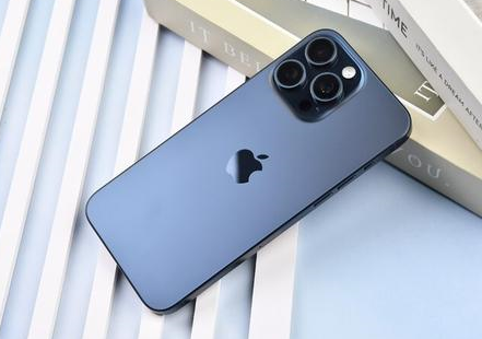 铜山苹果维修点分享iPhone 15 Pro Max屏幕更换全新实操风险 